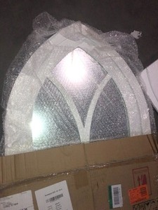 Glitzhome 40.16 in. H x 22.05 in. W Farmhouse Large Arch Framed White Gothic Glass Mirror