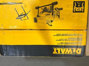DEWALT 15 Amp Corded 8-14 in. Compact Jobsite Tablesaw with Compact Table Saw Stand