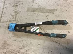 Lot of 24 in. Bolt Cutter COO Customer Returns See Pictures