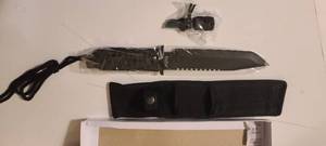 11 MILITARY SURVIVAL KNIFE WITH FIRE STARTER (SKU 1832)