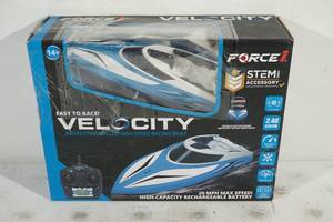 lot 68 image: NEW Force 1 Velocity Radio Control Boat