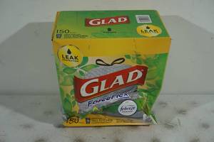 lot 93 image: Glad ForceFlex Tall Kitchen Bags - 150 Count