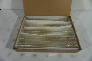 lot 128 image: Gold Glitter Disposable Cups - 30 Count