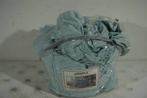 lot 159 image: Krinkle Duvet Cover Set - KingCalifornia King