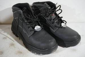 lot 167 image: Skechers Bergin Tarlac Steel Toe Work Boots - Mens 13