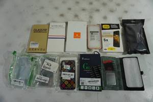 lot 253 image: NEW Phone Cases and Screen Protectors