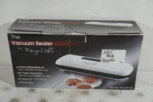 lot 202 image: NEW Mega Chef Home Vacuum Sealer