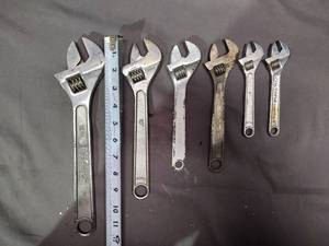 6 Adjustable Wrenches