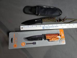 2 Paracord Wrapped Fixed Blade Knives