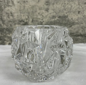 lot 24 image: Two Elegant Glass Pieces- Tiffany Votive & Bohemia Crystalex Bowl