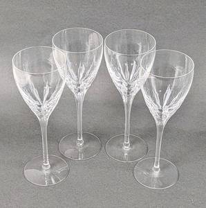 lot 68 image: Lot 2 Lenox Crystal Firelight Platinum Stemware Set of 4, 8.75 Tall