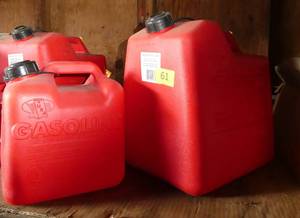 2 new plastic gas cans - 6 and 2 gallon