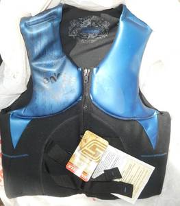 New Stearns Neoprene Life Jacket 2XL