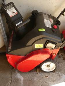 Yard Machine 21 snow blower - works