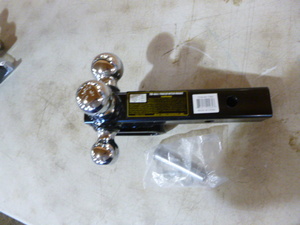 lot 4 image: Tri-Ball Trailer Hitch Mount