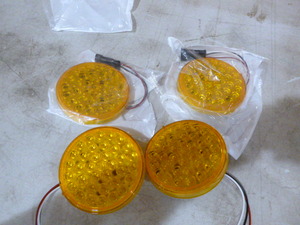 lot 51 image: 4 Peterson Manufacturing Amber 4 LED Lights