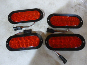 lot 52 image: 4 Peterson Manufacturing StopTurnTail Lights