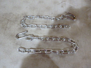 lot 113 image: 2 Safety Chains