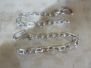lot 114 image: 2 Safety Chains