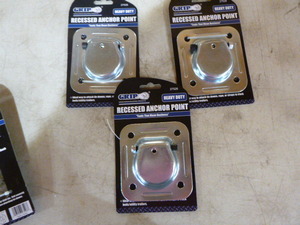 lot 169 image: 3 Grip Recessed Anchor Points