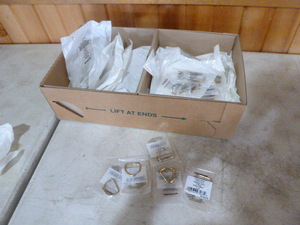 lot 177 image: Box of Hillman D-Rings