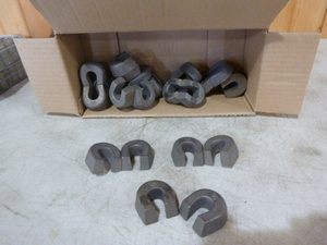 lot 178 image: 26 Horseshoe-Shaped Magnets