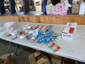 lot 191 image: Box Full of Electrical Items