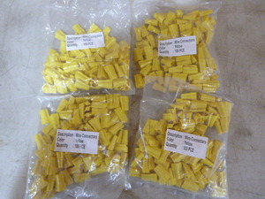 lot 194 image: 4 Bags of Yellow Wire Connectors
