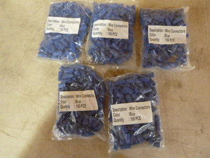 lot 197 image: 5 Bags of Blue Wire Connectors