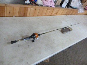 lot 252 image: South Bend Rod and Reel