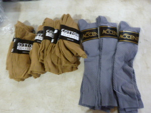 lot 296 image: 18 Pair of Womens Socks