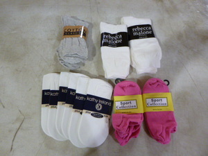lot 299 image: 16 Pair of Womens Socks