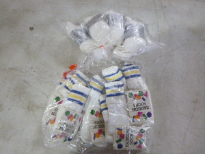 lot 306 image: 2 Dozen Pair of Toddlers Socks