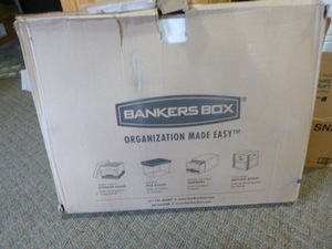 lot 332 image: Case of Bankers Box Heavy Duty Storage Boxes with Lids