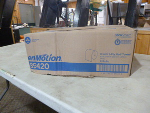 lot 343 image: Case of enMotion 8 1-Ply Roll Towels