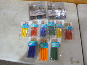lot 348 image: Artist and Hobby Brushes