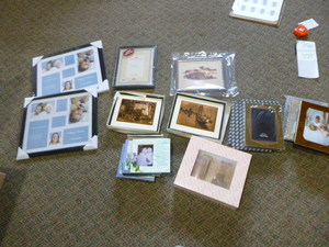 lot 356 image: Variety of Picture Frames