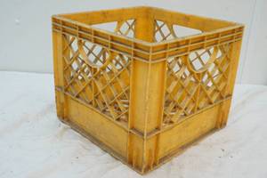 lot 20 image: milk crate
