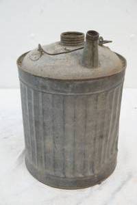 lot 36 image: antique 11 galvanized gas can