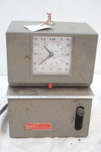 lot 66 image: Lathem time card clock
