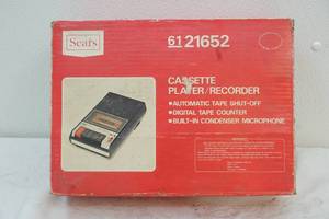 lot 68 image: Sears cassette playerrecorder