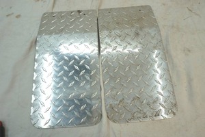 lot 115 image: chrome splash guards