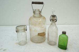 lot 160 image: vintage bottles