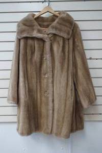 lot 188 image: Alfred Dunner Blouse, sweater
