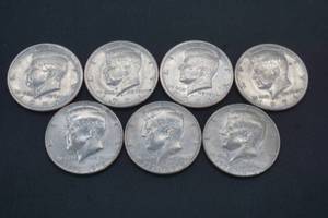 lot 221 image: Kennedy half dollars