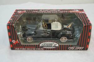 lot 240 image: 1940 Ford Deluxe coupe model car