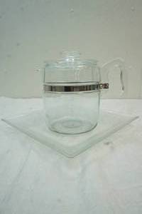 lot 265 image: glass coffee pot, glass ray