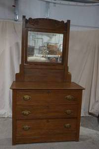 lot 319 image: antique dresser