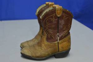 lot 50 image: Kenny Rogers Toddler Cowboy Boots