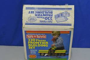 lot 52 image: Lincoln Logs frontier building